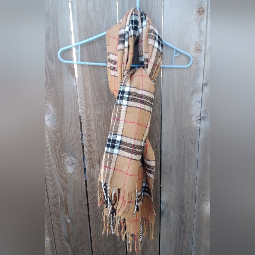 Scarf Wrap Shawl Tan Plaid Fringe Oblong 27x72 Preppy Quiet Luxury